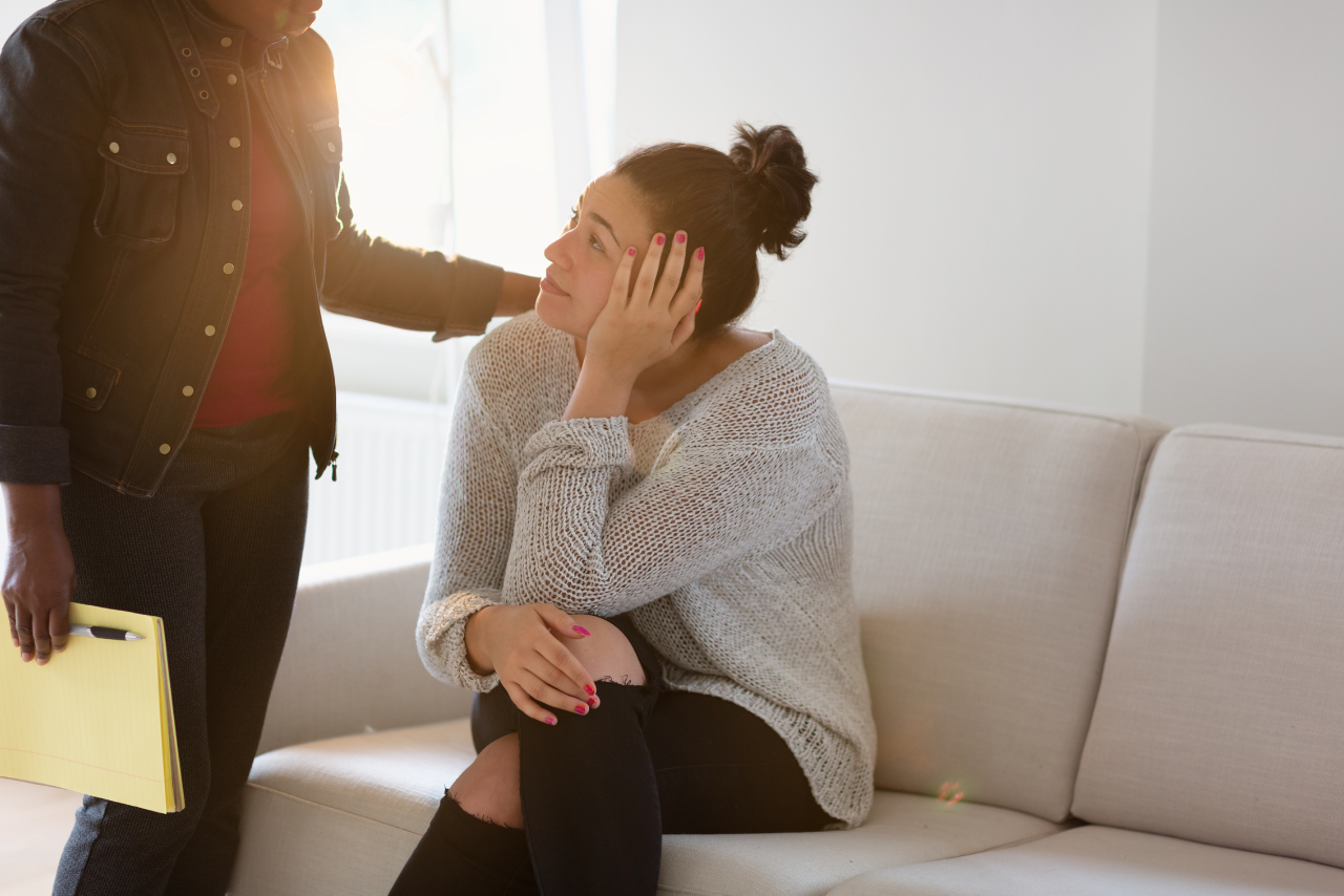 woman getting treatment for adderall tongue